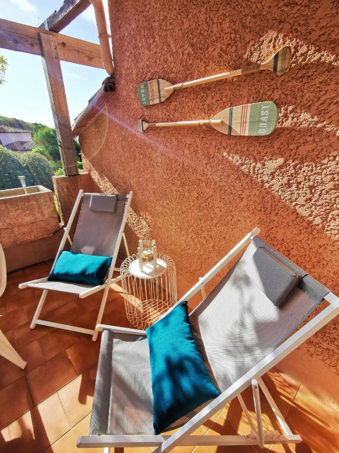 생트막시메 Studio Bord De Mer Terrasse Vue Mer Piscine 아파트 외부 사진