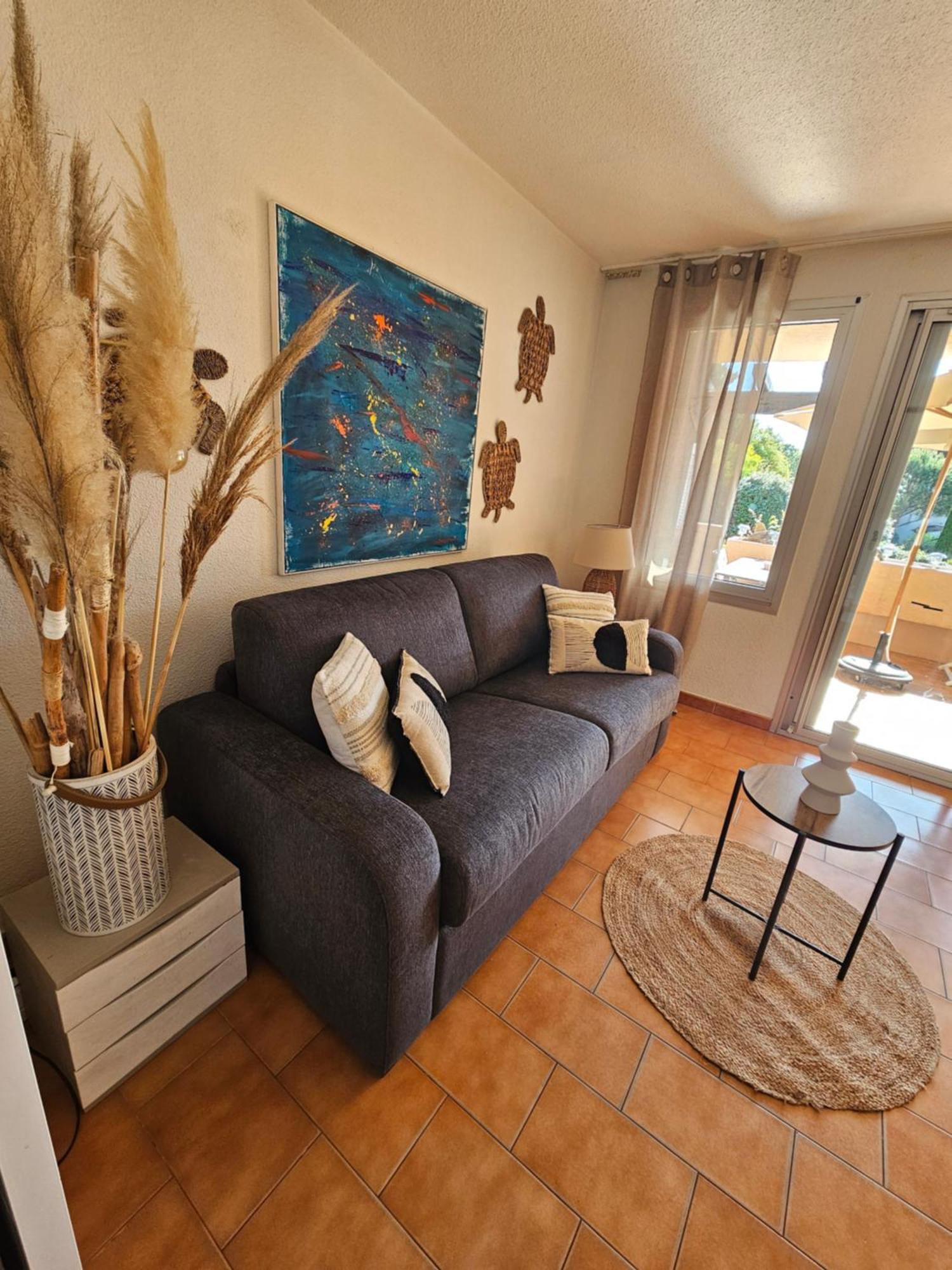 생트막시메 Studio Bord De Mer Terrasse Vue Mer Piscine 아파트 외부 사진